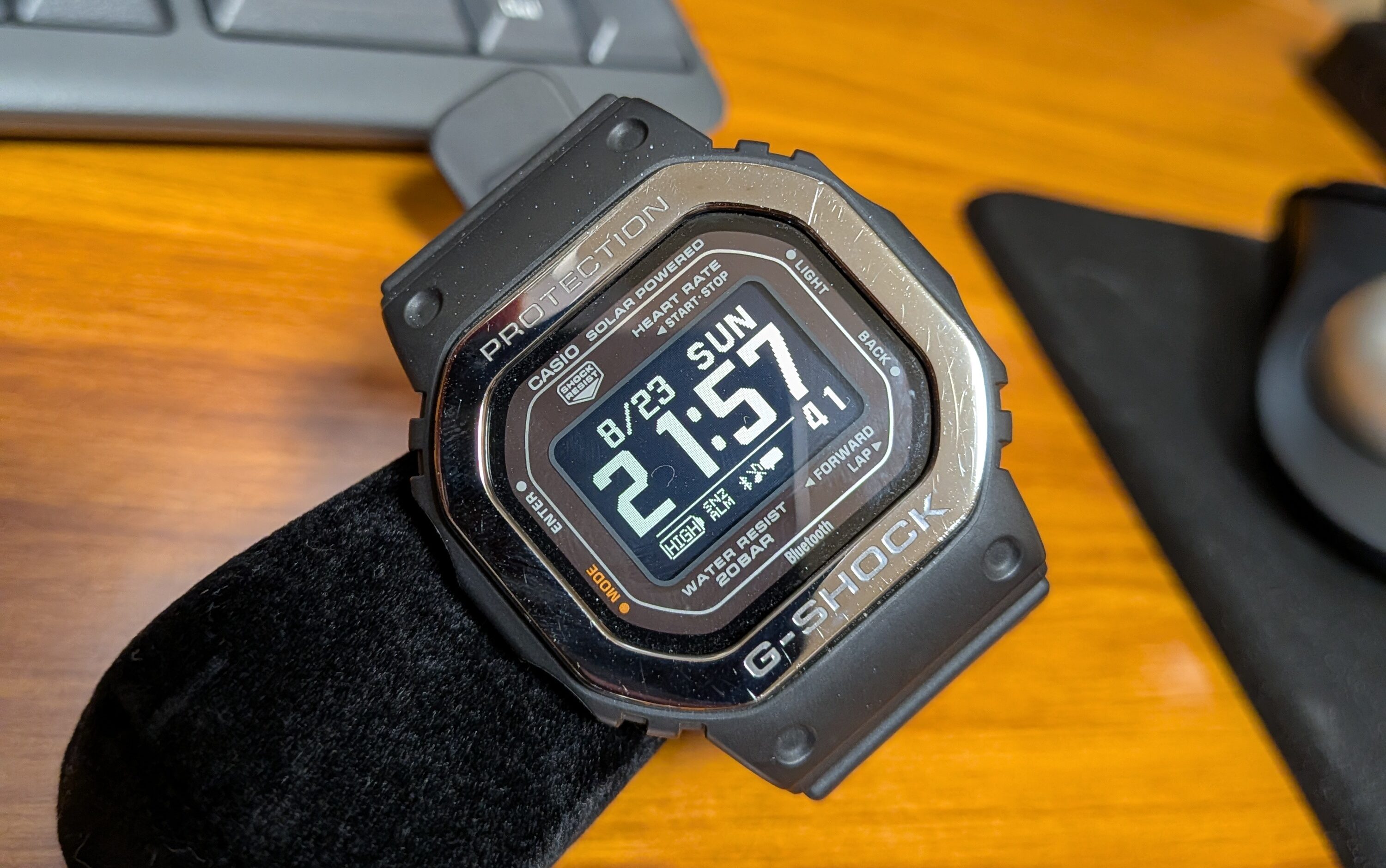 現場作業にG-SHOCKのスマートウォッチ「DW-H5600」は使える？半年使った感想