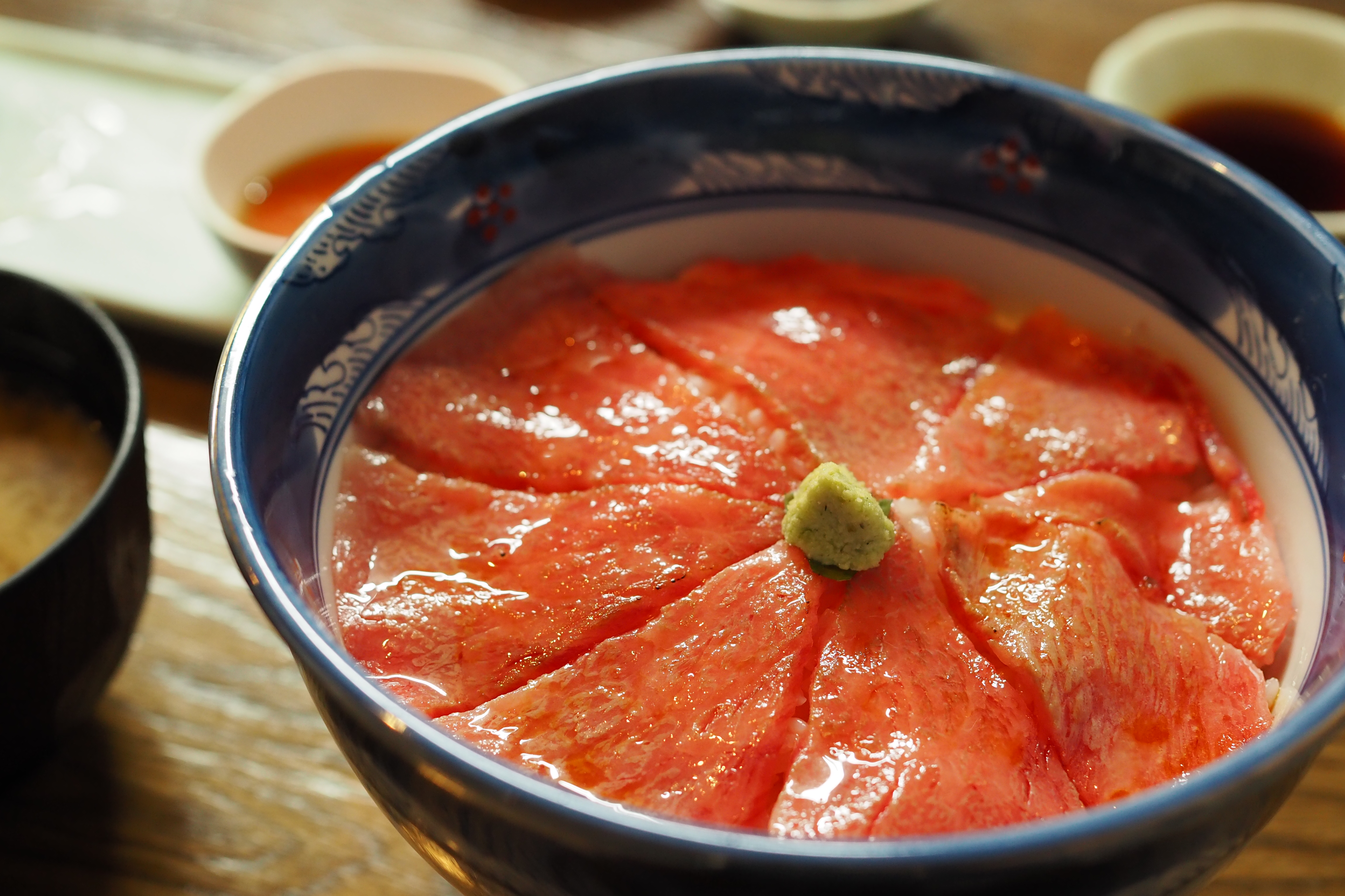富良野の人気店「くまげら」に行ってみた｜お盆15時30分でも待ちあり！和牛ローストビーフ丼を実食
